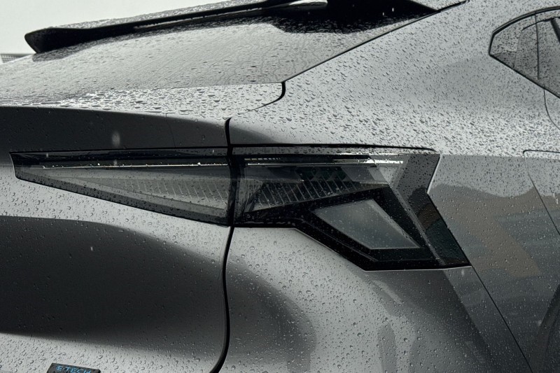 2024 (74) RENAULT RAFALE E-Tech FHEV Iconic Esprit Alpine 5dr Auto 4C 5217514