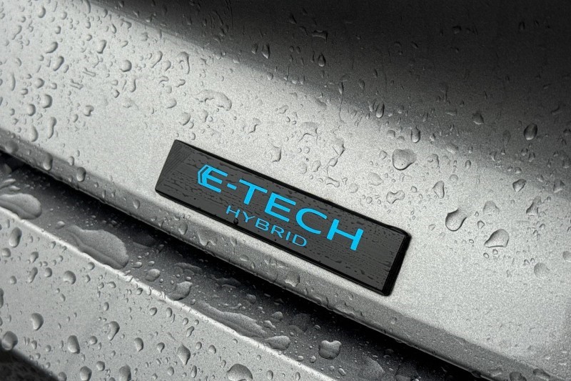 2024 (74) RENAULT RAFALE E-Tech FHEV Iconic Esprit Alpine 5dr Auto 4C 5217513