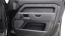 2023 (23) LAND ROVER DEFENDER 3.0 D300 X-Dynamic S 110 5dr Auto 5230529