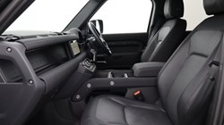 2023 (23) LAND ROVER DEFENDER 3.0 D300 X-Dynamic S 110 5dr Auto 5230512