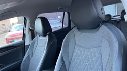 VOLKSWAGEN TIGUAN 2.0 TDI Match 5dr DSG 4913598