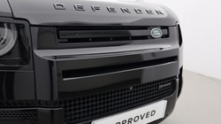 2023 (23) LAND ROVER DEFENDER 3.0 D300 X-Dynamic S 110 5dr Auto 5230528