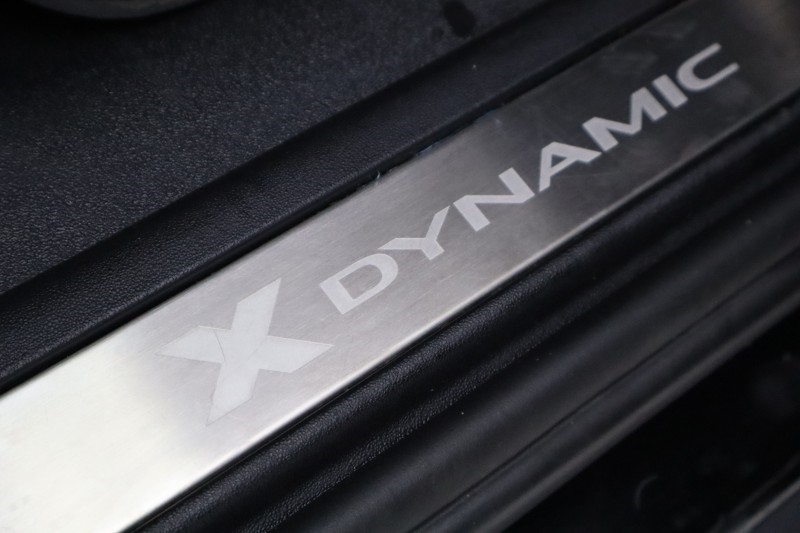 2023 (23) LAND ROVER DEFENDER 3.0 D300 X-Dynamic S 110 5dr Auto 5230545