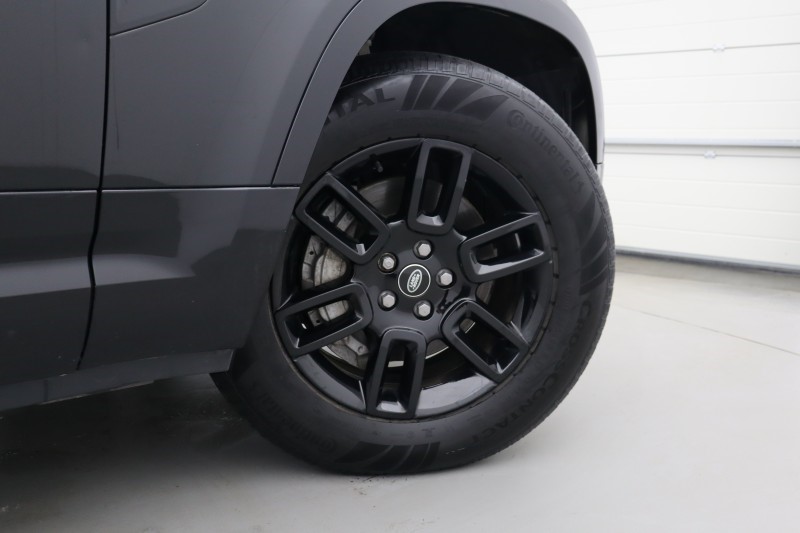 2023 (23) LAND ROVER DEFENDER 3.0 D300 X-Dynamic S 110 5dr Auto 5230524