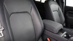 2023 (23) LAND ROVER DEFENDER 3.0 D300 X-Dynamic S 110 5dr Auto 5230533