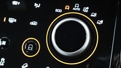 2020 (20) LAND ROVER RANGE ROVER EVOQUE 2.0 D180 R-Dynamic S 5dr Auto 5202774