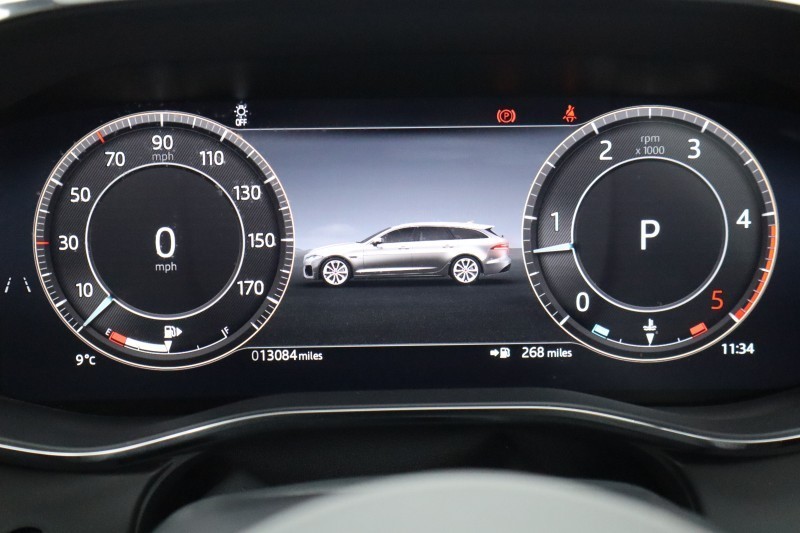 2024 (24) JAGUAR XF 2.0 D200 R-Dynamic HSE Black 5dr Auto 5197940