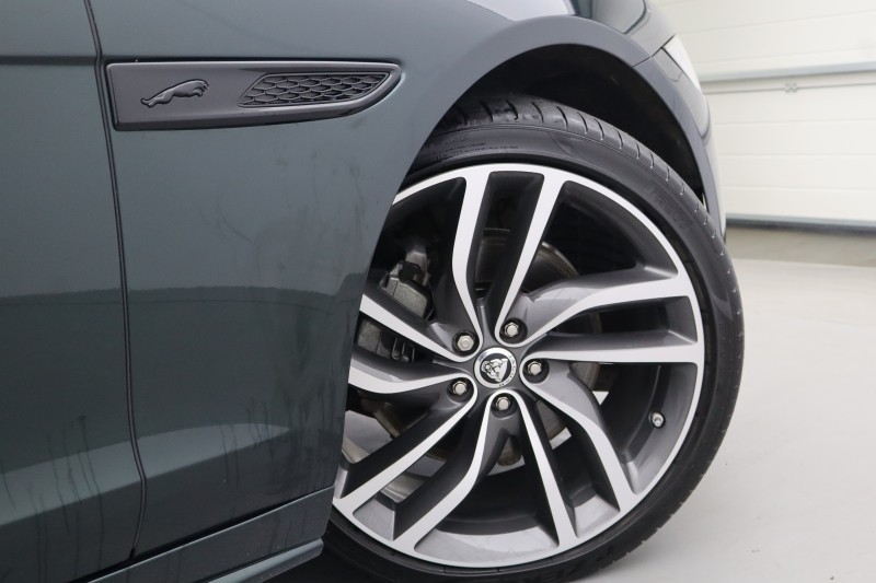 2024 (24) JAGUAR XF 2.0 D200 R-Dynamic HSE Black 5dr Auto 5197921