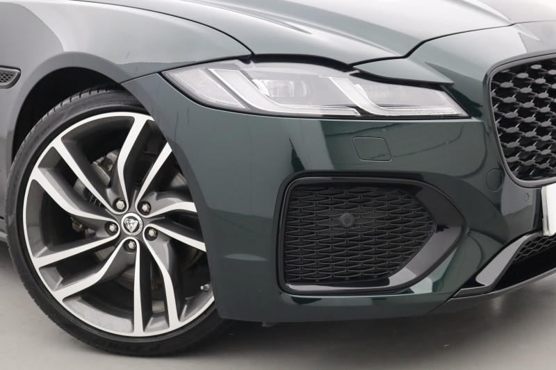 2024 (24) JAGUAR XF 2.0 D200 R-Dynamic HSE Black 5dr Auto 5197919