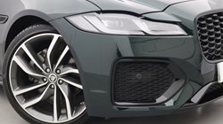 2024 (24) JAGUAR XF 2.0 D200 R-Dynamic HSE Black 5dr Auto 5197919