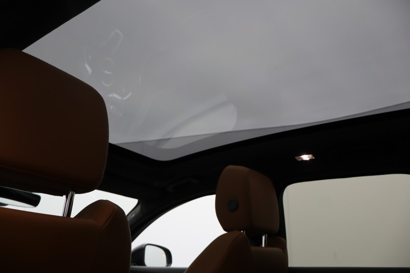 2024 (24) JAGUAR XF 2.0 D200 R-Dynamic HSE Black 5dr Auto 5197917