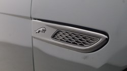 2024 (24) JAGUAR XF 2.0 D200 R-Dynamic HSE Black 5dr Auto 5197903