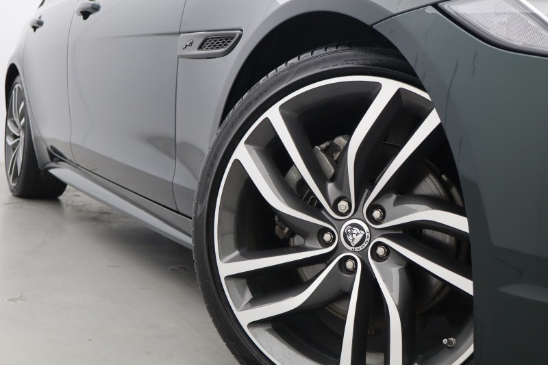 2024 (24) JAGUAR XF 2.0 D200 R-Dynamic HSE Black 5dr Auto 5197920