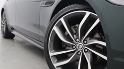 2024 (24) JAGUAR XF 2.0 D200 R-Dynamic HSE Black 5dr Auto 5197920