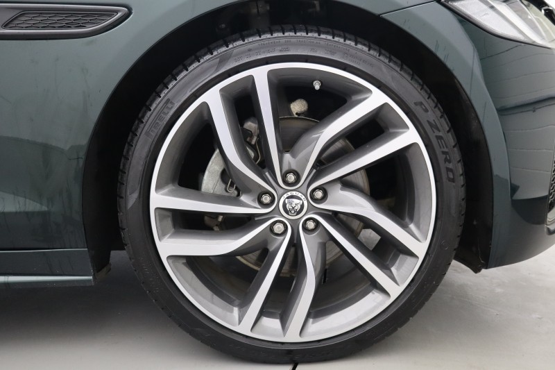 2024 (24) JAGUAR XF 2.0 D200 R-Dynamic HSE Black 5dr Auto 5197923