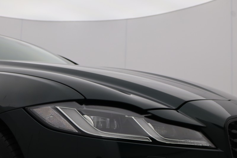 2024 (24) JAGUAR XF 2.0 D200 R-Dynamic HSE Black 5dr Auto 5197902