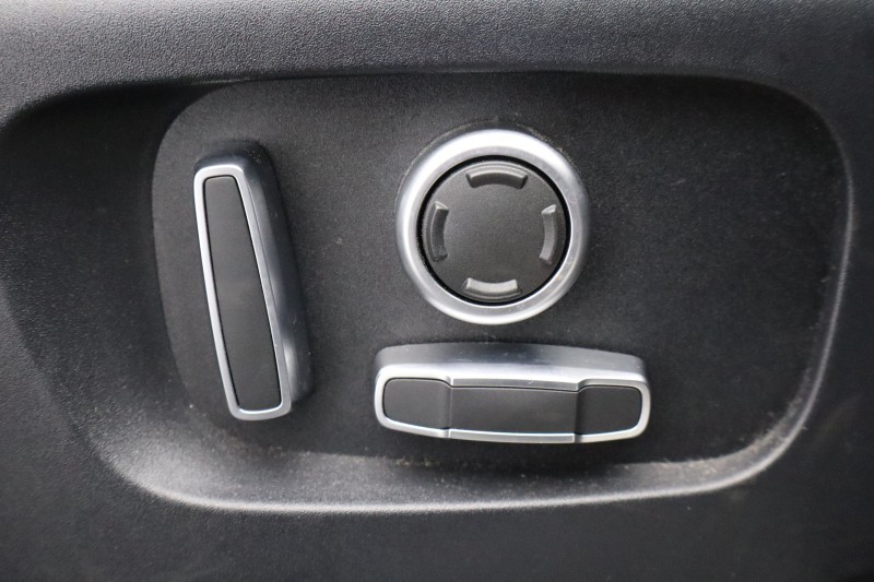 2021 (21) LAND ROVER RANGE ROVER EVOQUE 2.0 D200 R-Dynamic S 5dr Auto 5192587