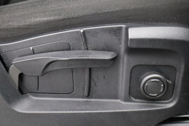 2023 (23) LAND ROVER COMMERCIAL DEFENDER 3.0 D250 Hard Top Auto 5208503