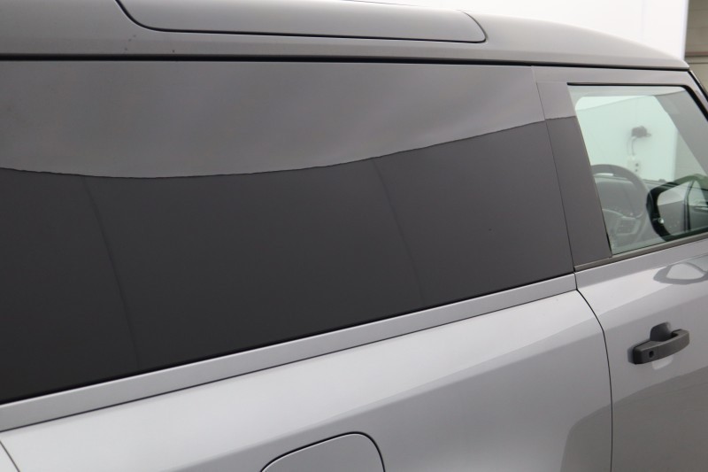 2023 (23) LAND ROVER COMMERCIAL DEFENDER 3.0 D250 Hard Top Auto 5208489