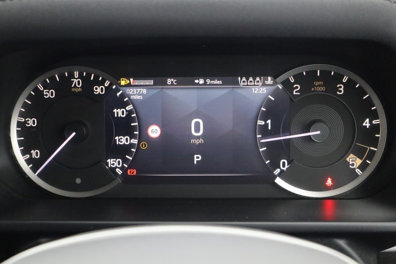 2023 (23) LAND ROVER COMMERCIAL DEFENDER 3.0 D250 Hard Top Auto 5208512