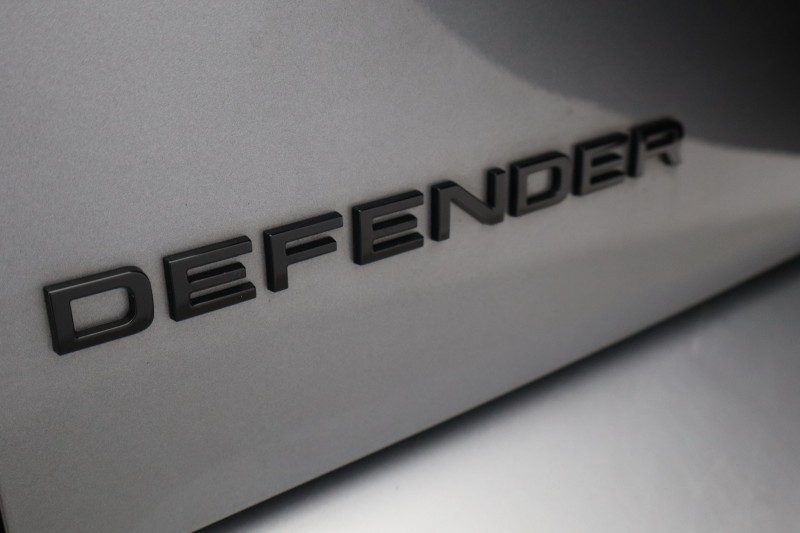 2023 (23) LAND ROVER COMMERCIAL DEFENDER 3.0 D250 Hard Top Auto 5208493