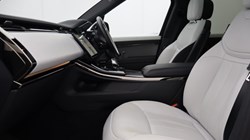 2024 (24) LAND ROVER RANGE ROVER SPORT 3.0 P460e Dynamic SE 5dr Auto 5198781