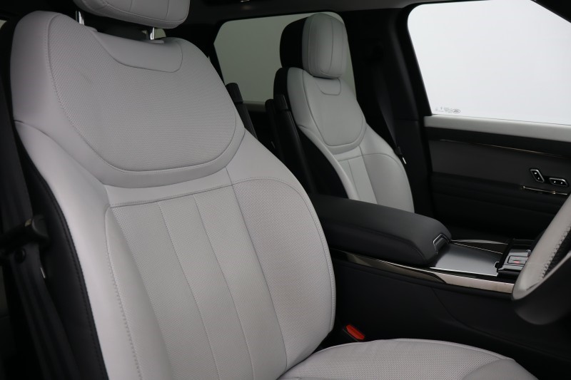 2024 (24) LAND ROVER RANGE ROVER SPORT 3.0 P460e Dynamic SE 5dr Auto 5198767