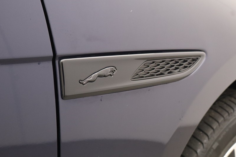 2022 (22) JAGUAR F-PACE 2.0 D200 R-Dynamic SE 5dr Auto AWD 5226248