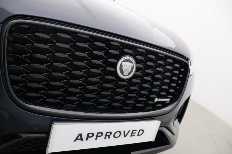 2022 (22) JAGUAR F-PACE 2.0 D200 R-Dynamic SE 5dr Auto AWD 5226251