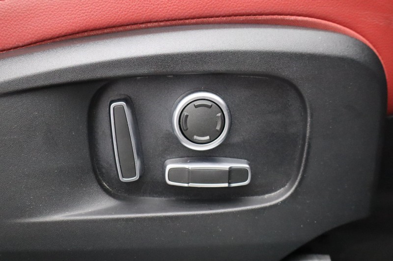 2022 (22) JAGUAR F-PACE 2.0 D200 R-Dynamic SE 5dr Auto AWD 5226257