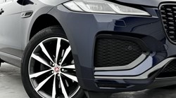 2022 (22) JAGUAR F-PACE 2.0 D200 R-Dynamic SE 5dr Auto AWD 5226227