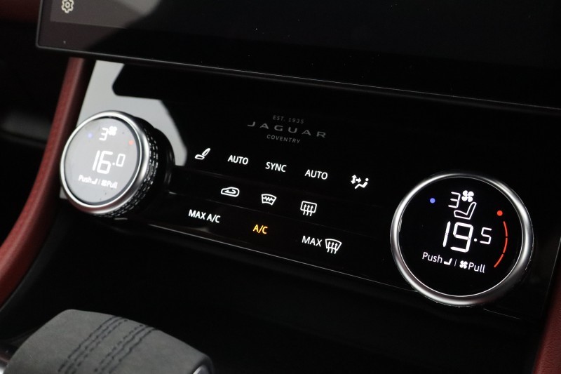 2022 (22) JAGUAR F-PACE 2.0 D200 R-Dynamic SE 5dr Auto AWD 5226281