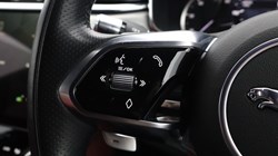 2022 (22) JAGUAR F-PACE 2.0 D200 R-Dynamic SE 5dr Auto AWD 5226272