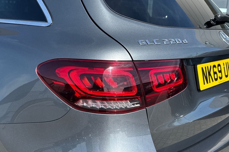 2019 (69) MERCEDES-BENZ GLC 220d 4Matic AMG Line 5dr 9G-Tronic 5263031