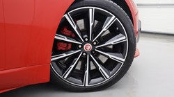 2021 (70) JAGUAR F-TYPE 5.0 P575 Supercharged V8 R 2dr Auto AWD 5215746