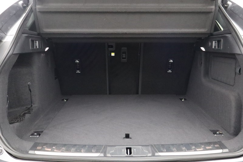 2023 (23) JAGUAR F-PACE 2.0 D200 R-Dynamic Black 5dr Auto AWD 5217435