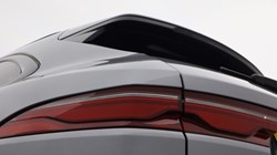 2023 (23) JAGUAR F-PACE 2.0 D200 R-Dynamic Black 5dr Auto AWD 5217428