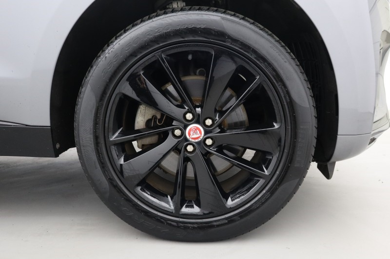 2023 (23) JAGUAR F-PACE 2.0 D200 R-Dynamic Black 5dr Auto AWD 5217425