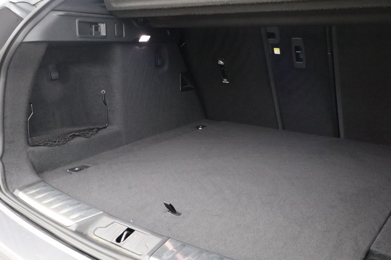 2023 (23) JAGUAR F-PACE 2.0 D200 R-Dynamic Black 5dr Auto AWD 5217436