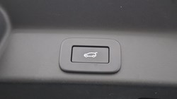 2023 (23) JAGUAR F-PACE 2.0 D200 R-Dynamic Black 5dr Auto AWD 5217437