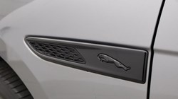 2023 (23) JAGUAR F-PACE 2.0 D200 R-Dynamic Black 5dr Auto AWD 5217421