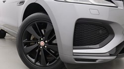 2023 (23) JAGUAR F-PACE 2.0 D200 R-Dynamic Black 5dr Auto AWD 5217432