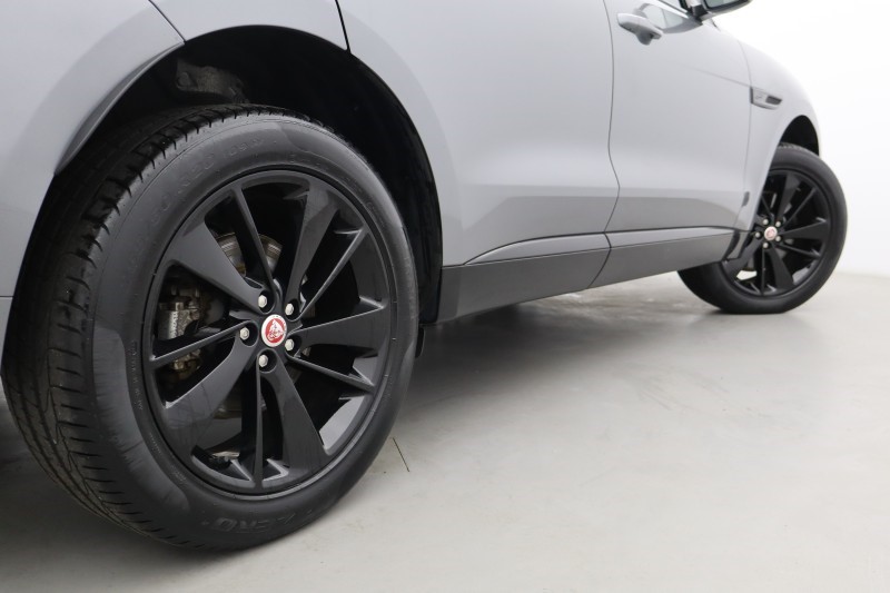 2023 (23) JAGUAR F-PACE 2.0 D200 R-Dynamic Black 5dr Auto AWD 5217438