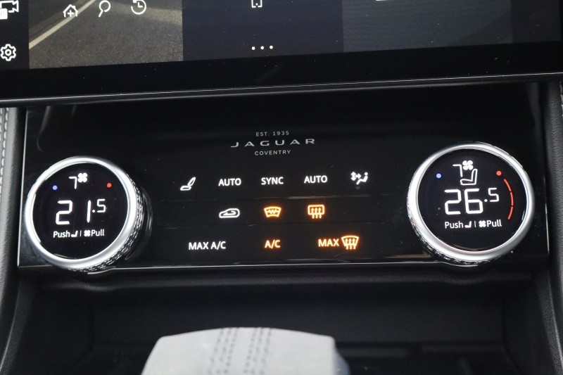 2023 (23) JAGUAR F-PACE 2.0 D200 R-Dynamic Black 5dr Auto AWD 5217463