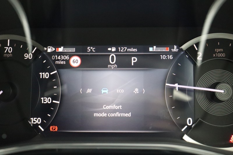 2023 (23) JAGUAR F-PACE 2.0 D200 R-Dynamic Black 5dr Auto AWD 5217466