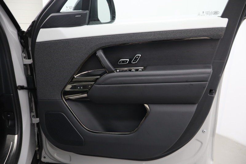 2023 (73) LAND ROVER RANGE ROVER SPORT 3.0 D300 Autobiography 5dr Auto 5242363