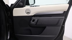 2023 (73) LAND ROVER DISCOVERY 3.0 D300 Dynamic HSE 5dr Auto 5238780