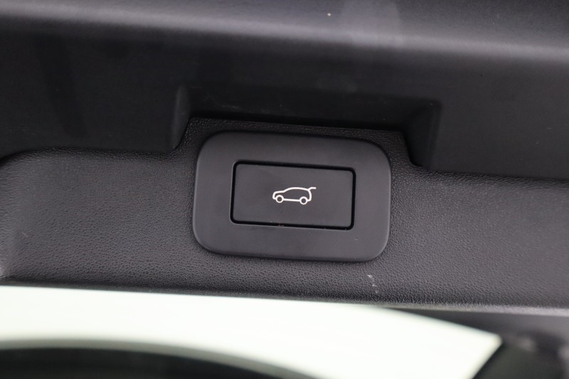 2023 (73) LAND ROVER DISCOVERY 3.0 D300 Dynamic HSE 5dr Auto 5238778