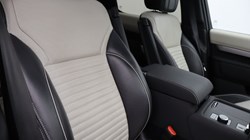 2023 (73) LAND ROVER DISCOVERY 3.0 D300 Dynamic HSE 5dr Auto 5238786