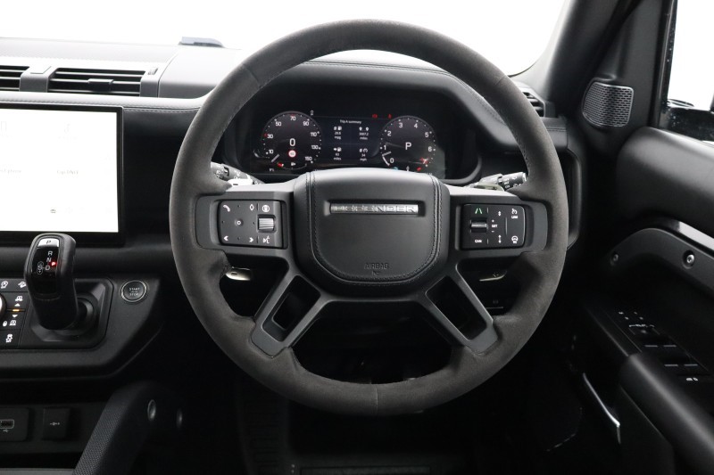 2023 (73) LAND ROVER DEFENDER 5.0 P525 V8 110 5dr Auto 5233989